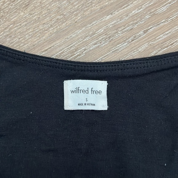 Aritzia Tank Top - Picture 3 of 5